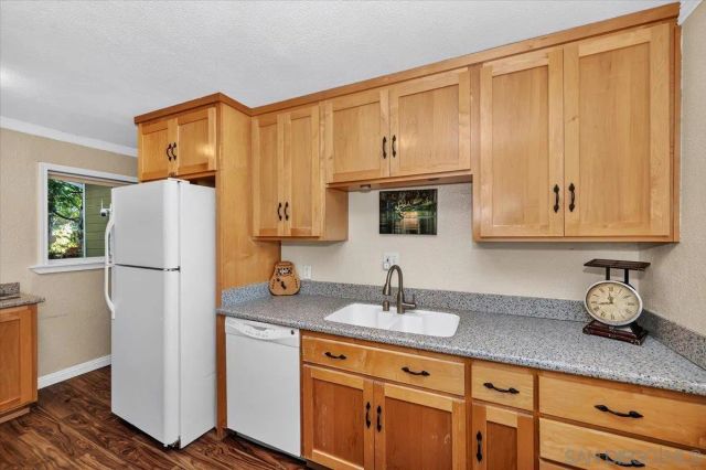 710 Arosa, Crestline, CA 92325