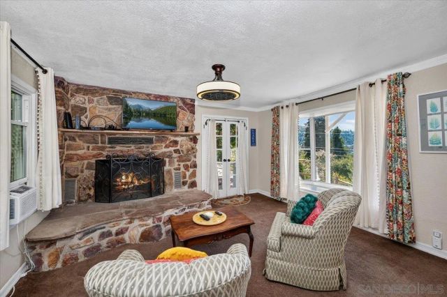 710 Arosa, Crestline, CA 92325