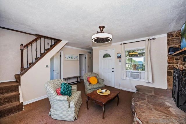 710 Arosa, Crestline, CA 92325