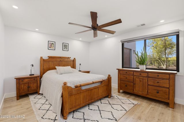 12490 N La Cañada Drive, Oro Valley, AZ 85755