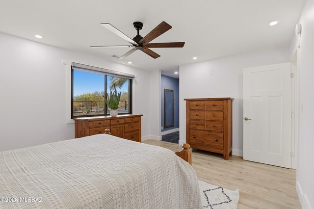 12490 N La Cañada Drive, Oro Valley, AZ 85755