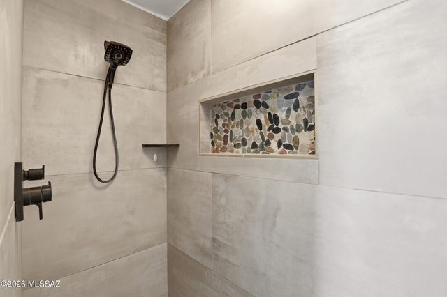 12490 N La Cañada Drive, Oro Valley, AZ 85755