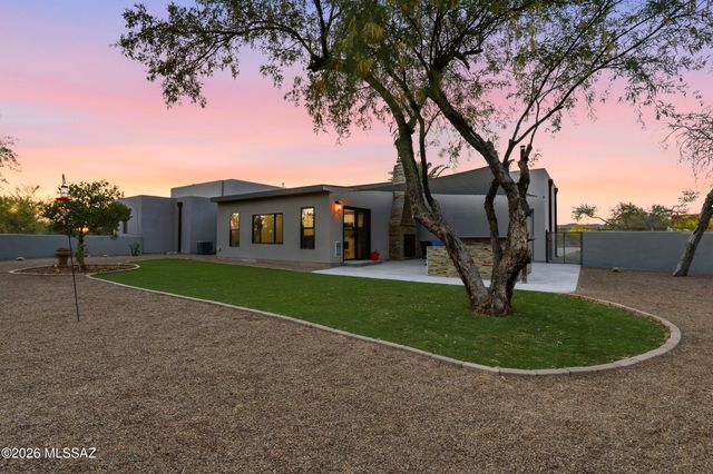 12490 N La Cañada Drive, Oro Valley, AZ 85755