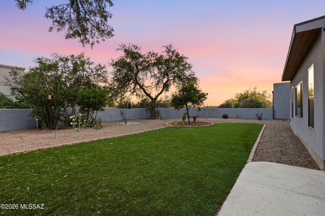 12490 N La Cañada Drive, Oro Valley, AZ 85755