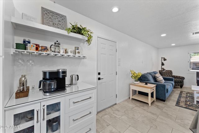 7531 E BELLEVIEW Street, Scottsdale, AZ 85257