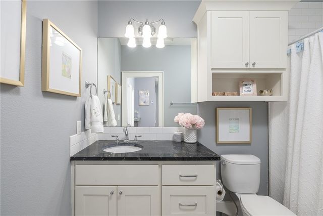 17 W Louise Street, Fayetteville, AR 72701