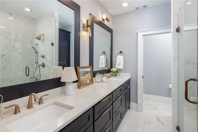 17 W Louise Street, Fayetteville, AR 72701