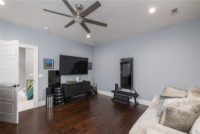 17 W Louise Street, Fayetteville, AR 72701