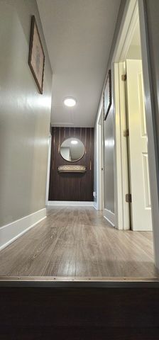 17W335 Forestview Drive, Bensenville, IL 60106