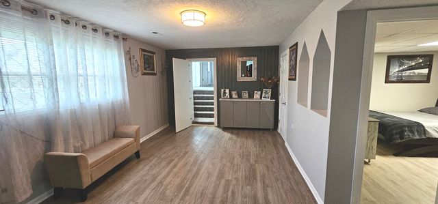 17W335 Forestview Drive, Bensenville, IL 60106