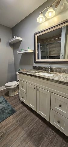 17W335 Forestview Drive, Bensenville, IL 60106