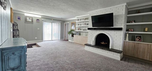 17W335 Forestview Drive, Bensenville, IL 60106