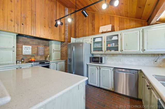 9901 S Sandusky Avenue, Tulsa, OK 74137