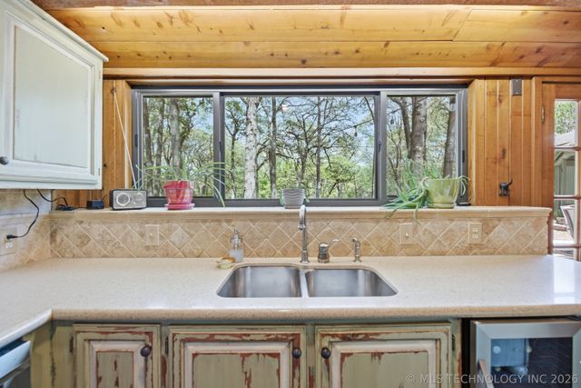 9901 S Sandusky Avenue, Tulsa, OK 74137