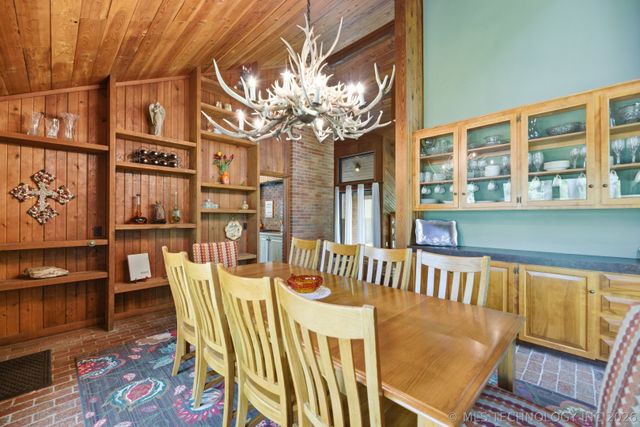 9901 S Sandusky Avenue, Tulsa, OK 74137