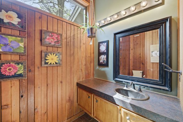 9901 S Sandusky Avenue, Tulsa, OK 74137