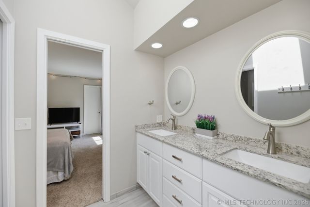 9901 S Sandusky Avenue, Tulsa, OK 74137