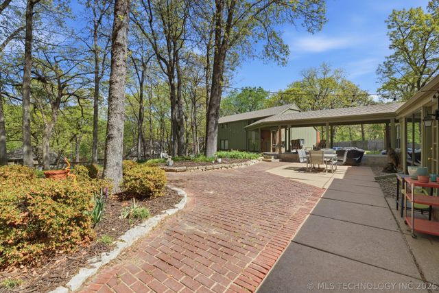 9901 S Sandusky Avenue, Tulsa, OK 74137