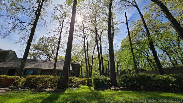 9901 S Sandusky Avenue, Tulsa, OK 74137