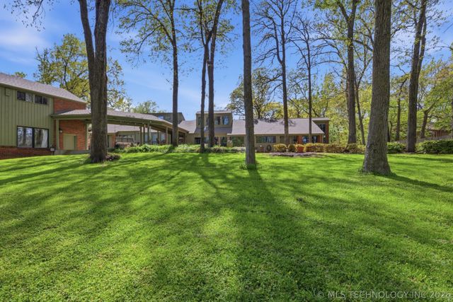 9901 S Sandusky Avenue, Tulsa, OK 74137