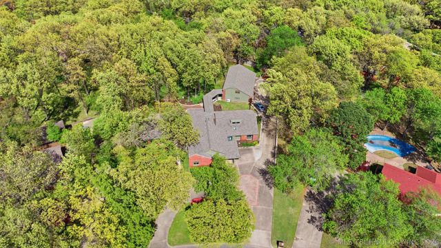 9901 S Sandusky Avenue, Tulsa, OK 74137