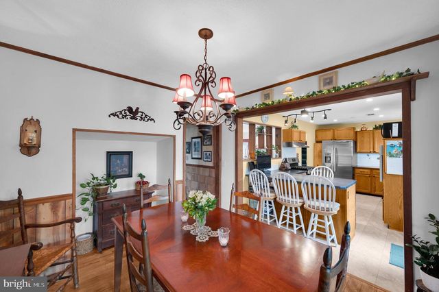 77 SCHOONER AVE, Barnegat, NJ 08005