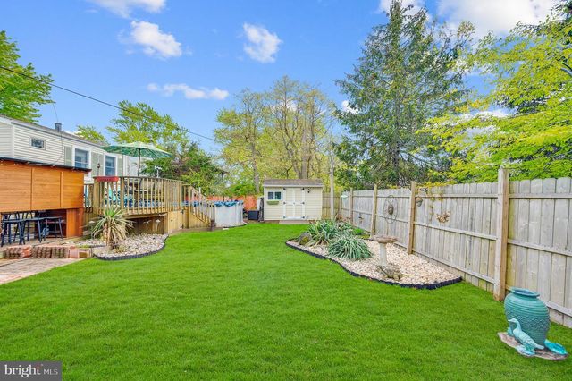 77 SCHOONER AVE, Barnegat, NJ 08005