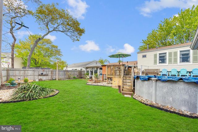 77 SCHOONER AVE, Barnegat, NJ 08005