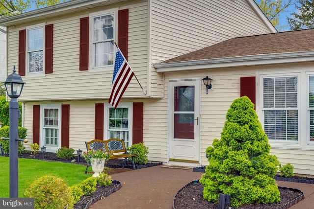 77 SCHOONER AVE, Barnegat, NJ 08005