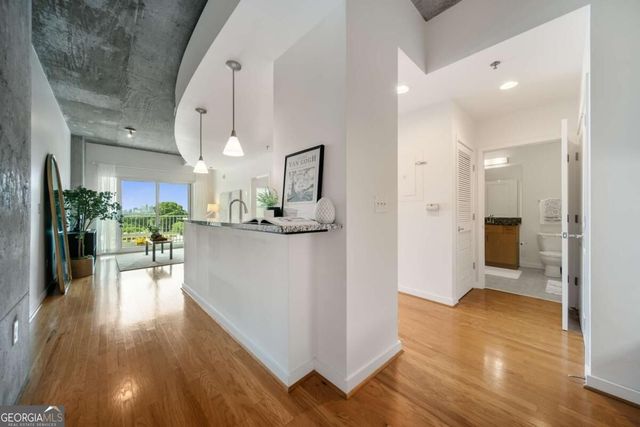 250 Pharr Road NE 412, Atlanta, GA 30305