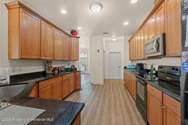 10400 Golden Avenue, Weeki Wachee, FL 34613