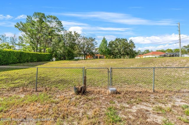 10400 Golden Avenue, Weeki Wachee, FL 34613