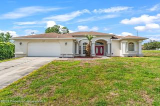 10400 Golden Avenue, Weeki Wachee, FL 34613