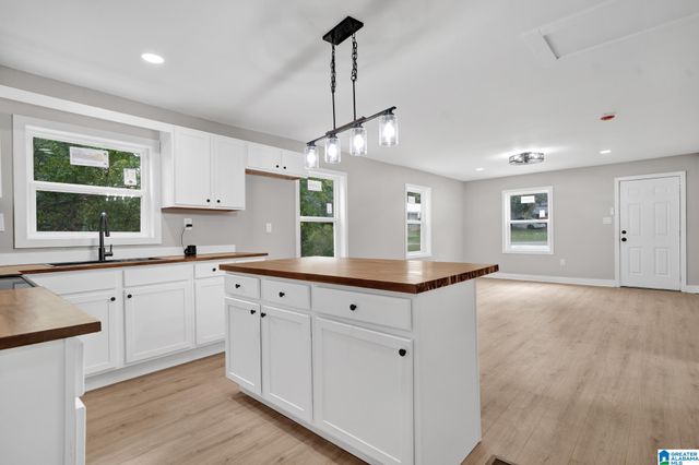 2809 BROOKHAVEN AVENUE SW, Birmingham, AL 35211