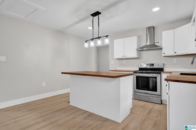 2809 BROOKHAVEN AVENUE SW, Birmingham, AL 35211