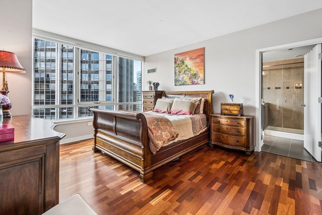 505 N MCCLURG Court 3905, Chicago, IL 60611