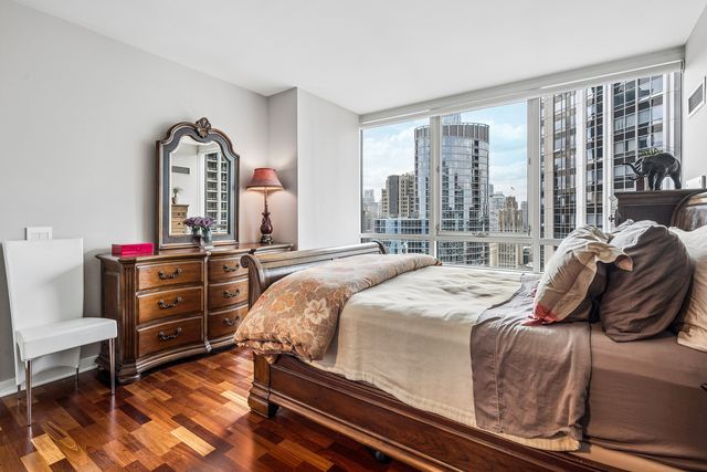 505 N MCCLURG Court 3905, Chicago, IL 60611