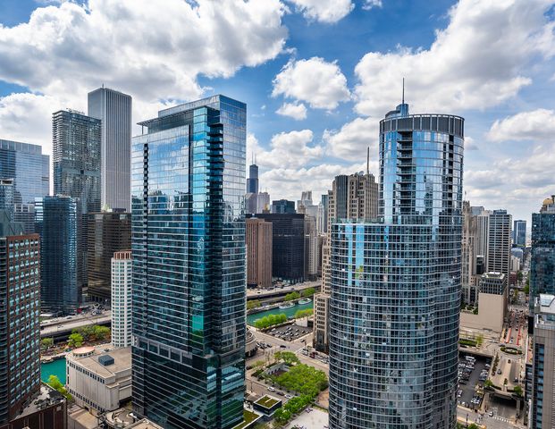 505 N MCCLURG Court 3905, Chicago, IL 60611