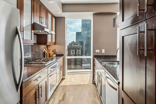 505 N MCCLURG Court 3905, Chicago, IL 60611