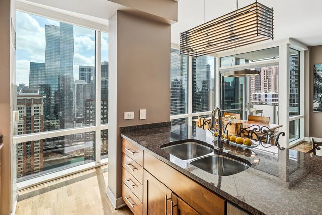 505 N MCCLURG Court 3905, Chicago, IL 60611