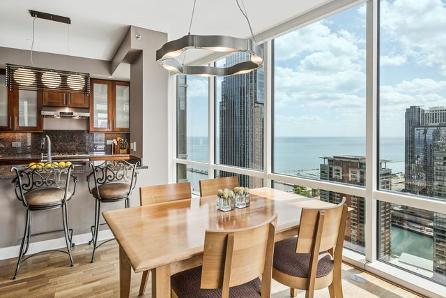 505 N MCCLURG Court 3905, Chicago, IL 60611