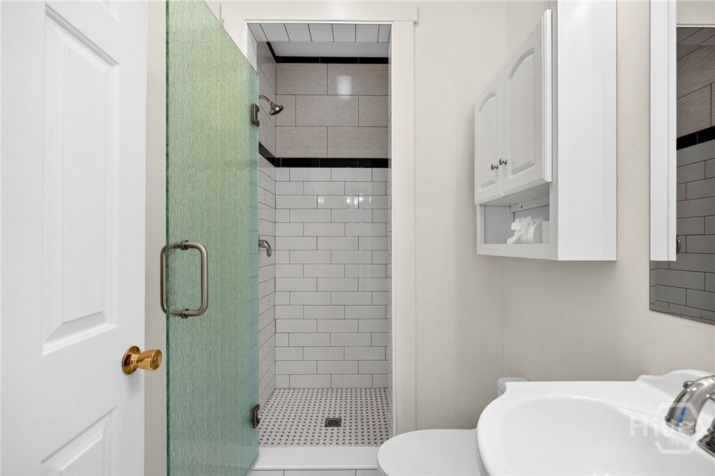 Image 18 of property listing at 513 E Gordon Street, Savannah, GA 31401
