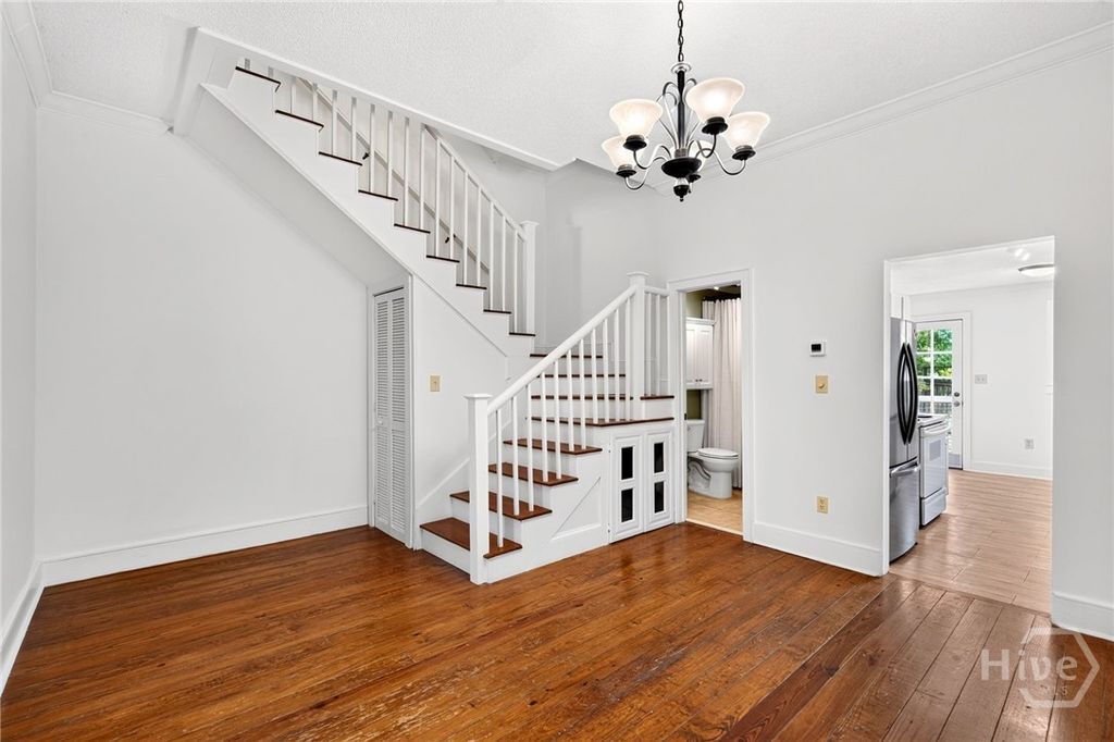 Image 5 of property listing at 513 E Gordon Street, Savannah, GA 31401