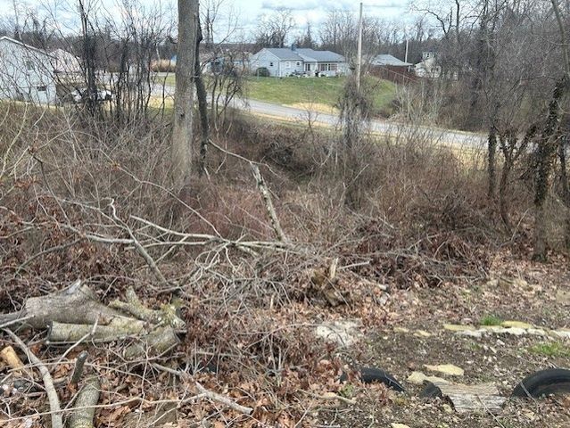 1210 Concord Dr, Hopewell Twp, PA 15001