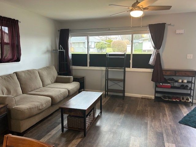 1210 Concord Dr, Hopewell Twp, PA 15001