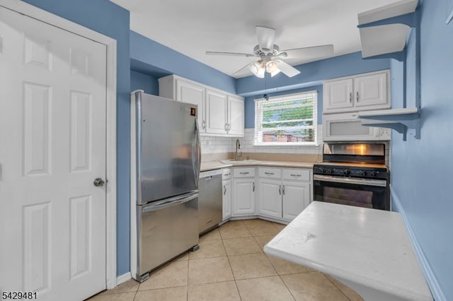 527 Andria Ave 223, Hillsborough Twp., NJ 08844