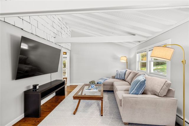 7 Cowsill Lane 1, Newport, RI 02840