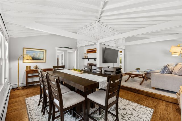 7 Cowsill Lane 1, Newport, RI 02840