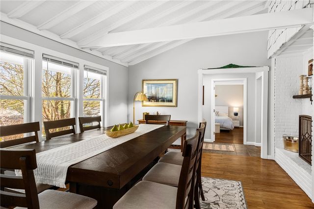 7 Cowsill Lane 1, Newport, RI 02840