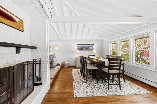 7 Cowsill Lane 1, Newport, RI 02840